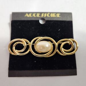 Vintage Faux Pearl  Brooch/Pin Gold Tone Unsigned New